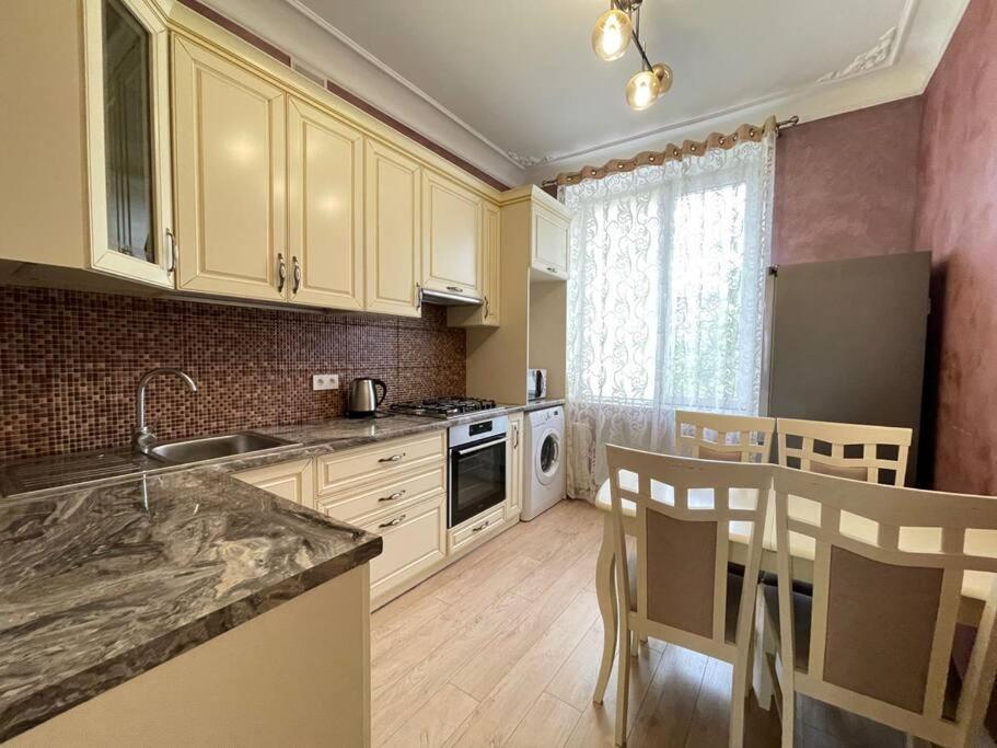 Luxury Apartment In The Center Kišiněv Exteriér fotografie